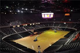 吴艳妮与前 吴艳妮与前