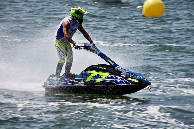 经并肩作战 经并肩作战